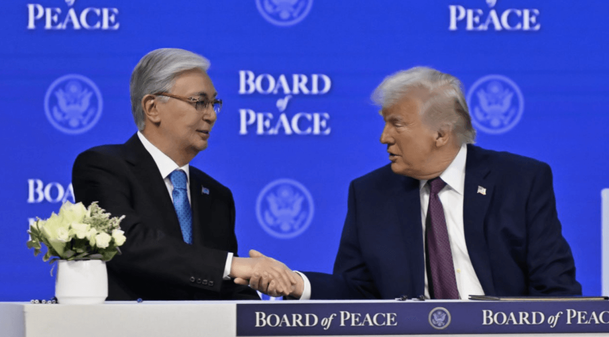 «Тамаша әрі бай мемлекет»: Трамп әлем көз тіккен жиында Қазақстанға жоғары баға берді