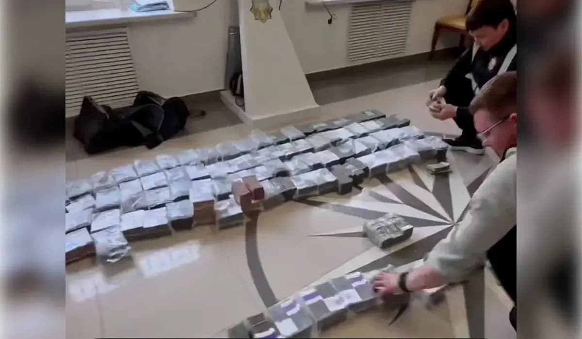 «Дюнь оператор»: Маңғыстау облысында 2 млрд теңгеге есірткі сатқандар 18 жылға сотталды