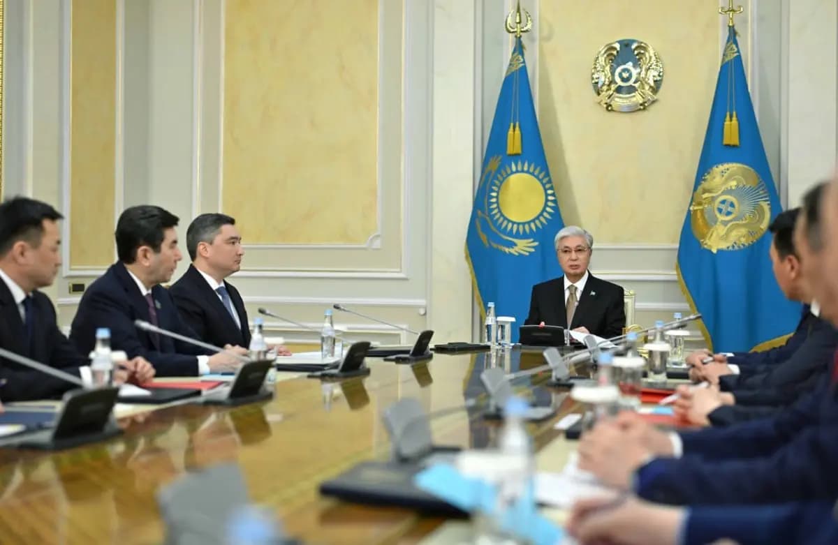 Әлем ауыр соғыс алдында: Тоқаев Қауіпсіздік Кеңесінің отырысын өткізді