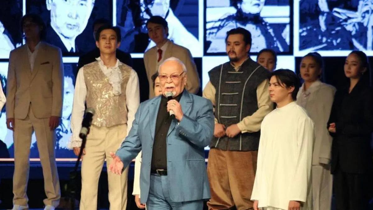 Almaty's 'Zhana Gasyr' Theater Named After Asanali Ashimov