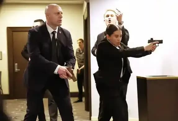 Shooting in Washington: Teacher opens fire during White House dinner
