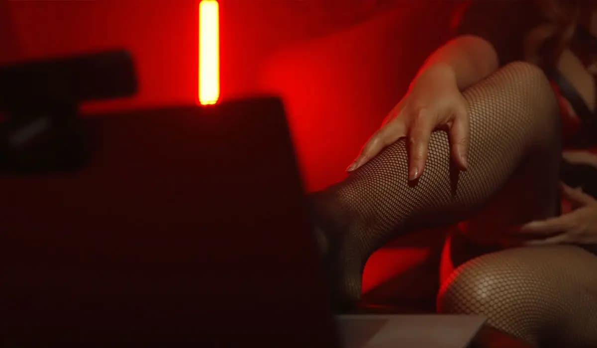 «Қорқытып, бопсалаған»: жасөспірім қыздарды жезөкшелікке тартқандар ұсталды  