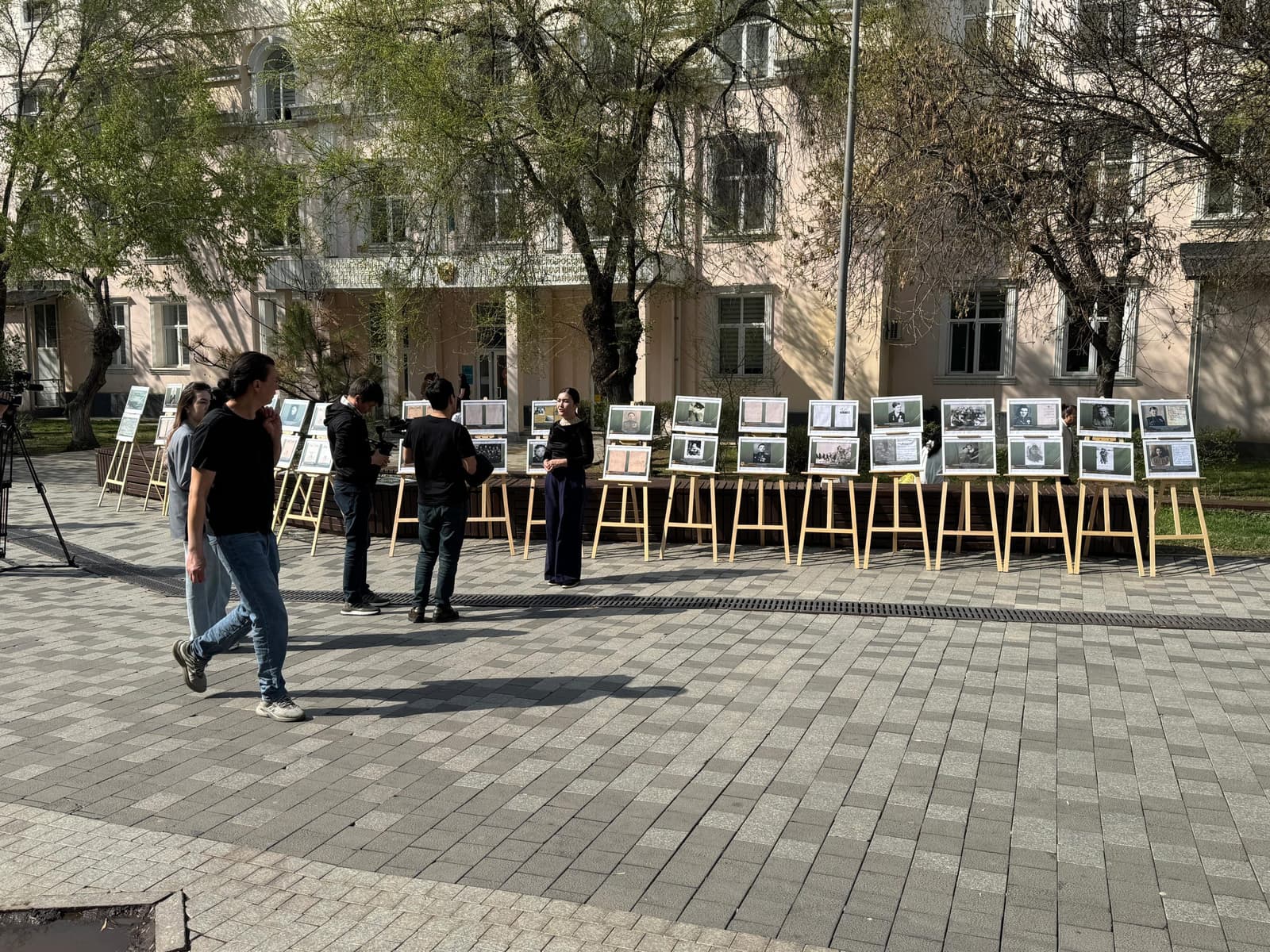 Алматыда Ұлы Жеңістің 80 жылдығына арналған көрмеге архив құжаттары қойылды