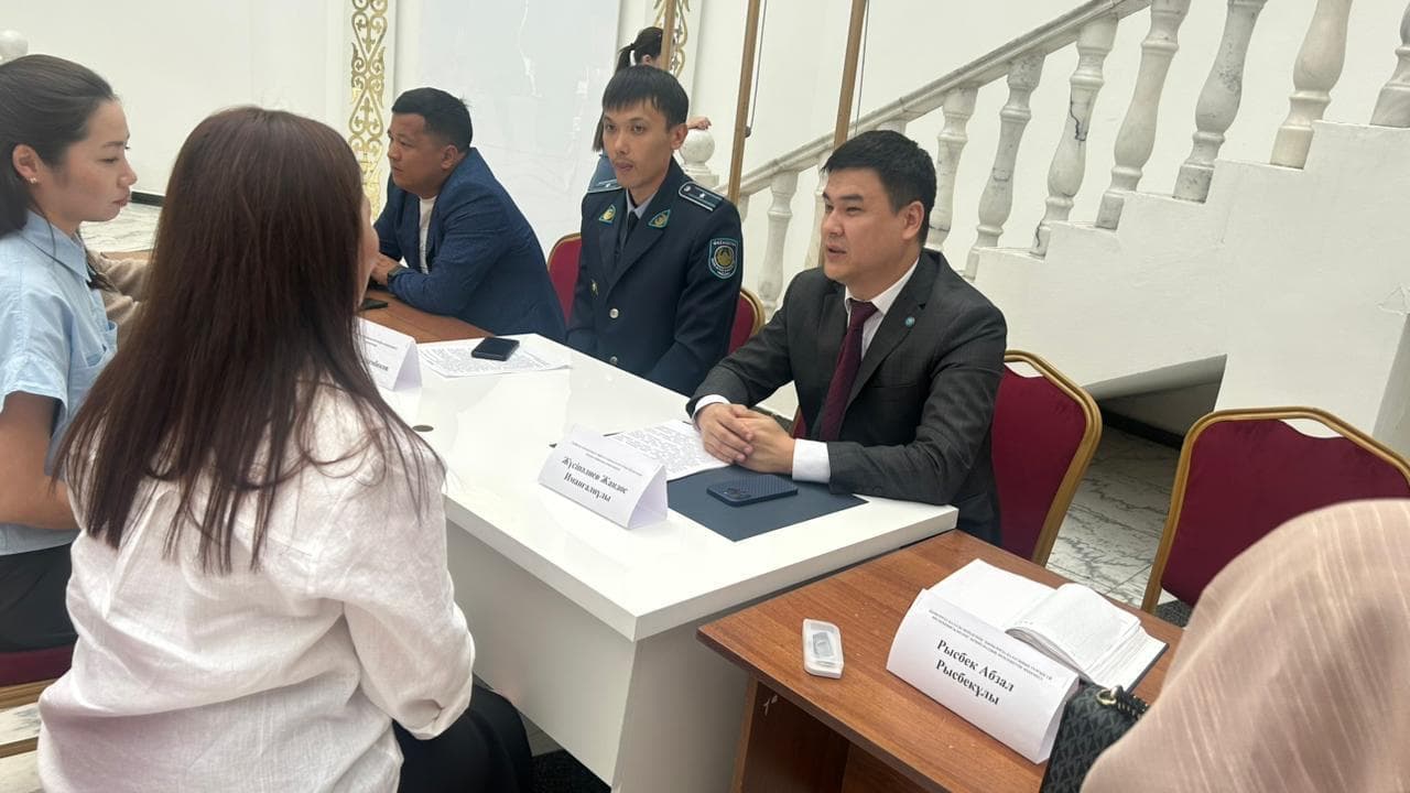 Қызылордада тұрғындарға жер телімдері мен тұрғын үйге қатысты алаяқтықтың алдын алу жолдары түсіндірілді