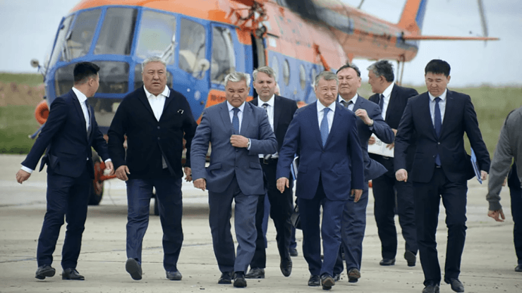 Өз көліктерін өздері жалдаған: ШҚО әкімдігі тікұшақпен сапарлауға бюджеттің миллиард теңгесін жұмсаған