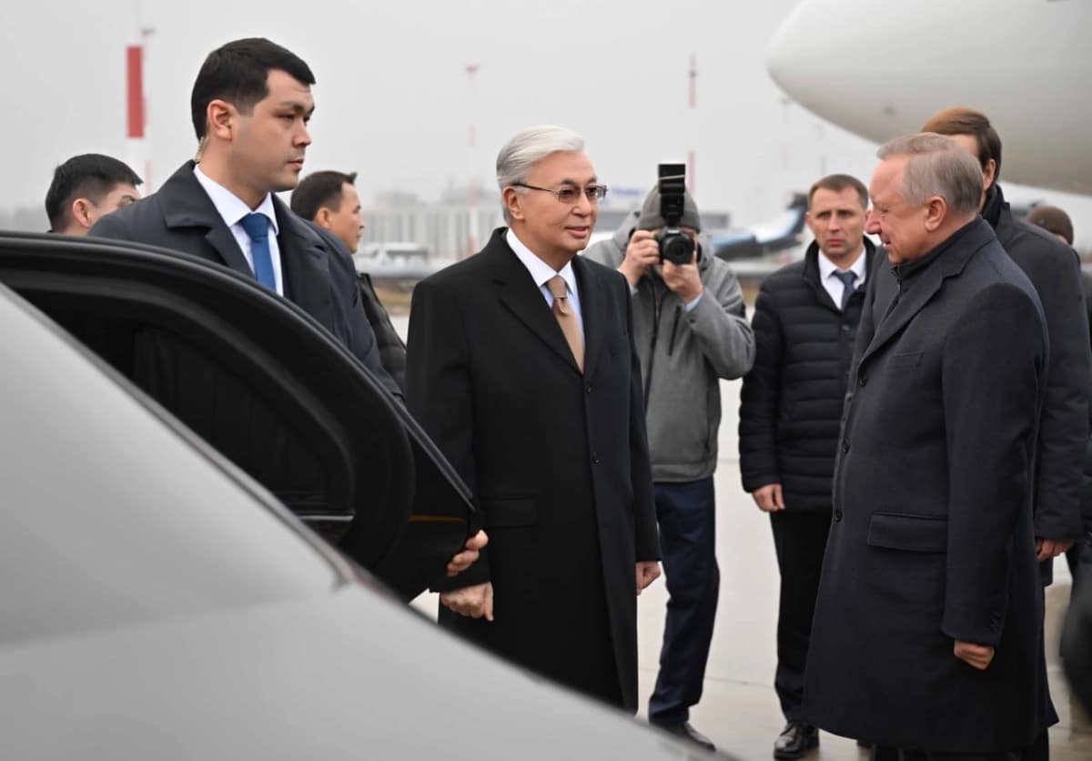 Тоқаев Санкт-Петербургке жетті: алда маңызды халықаралық жиындар күтіп тұр