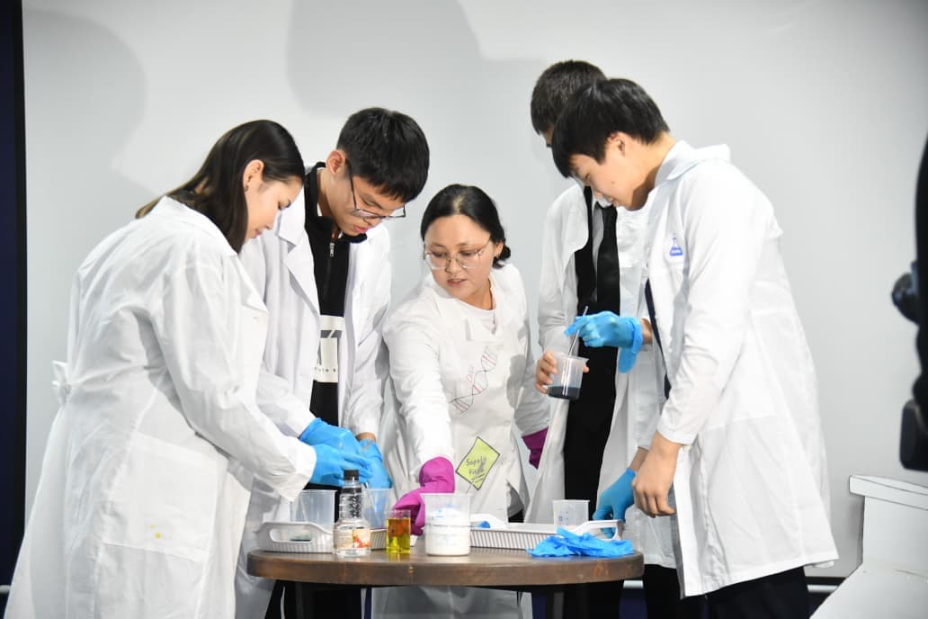 Атырау облысында «Таза Қазақстан» акциясы аясында жастармен кездесу өтті