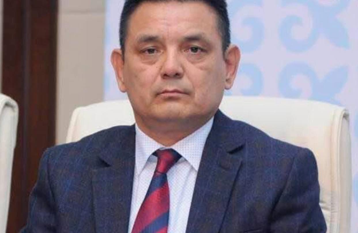 Белгілі ғалым Досай Кенжетай Қазақстанға төнетін геосаяси қауіптер туралы ескертті