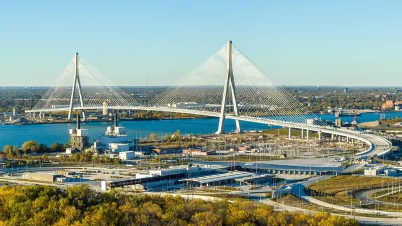 Трамп угрожает заблокировать открытие нового моста между США и Канадой