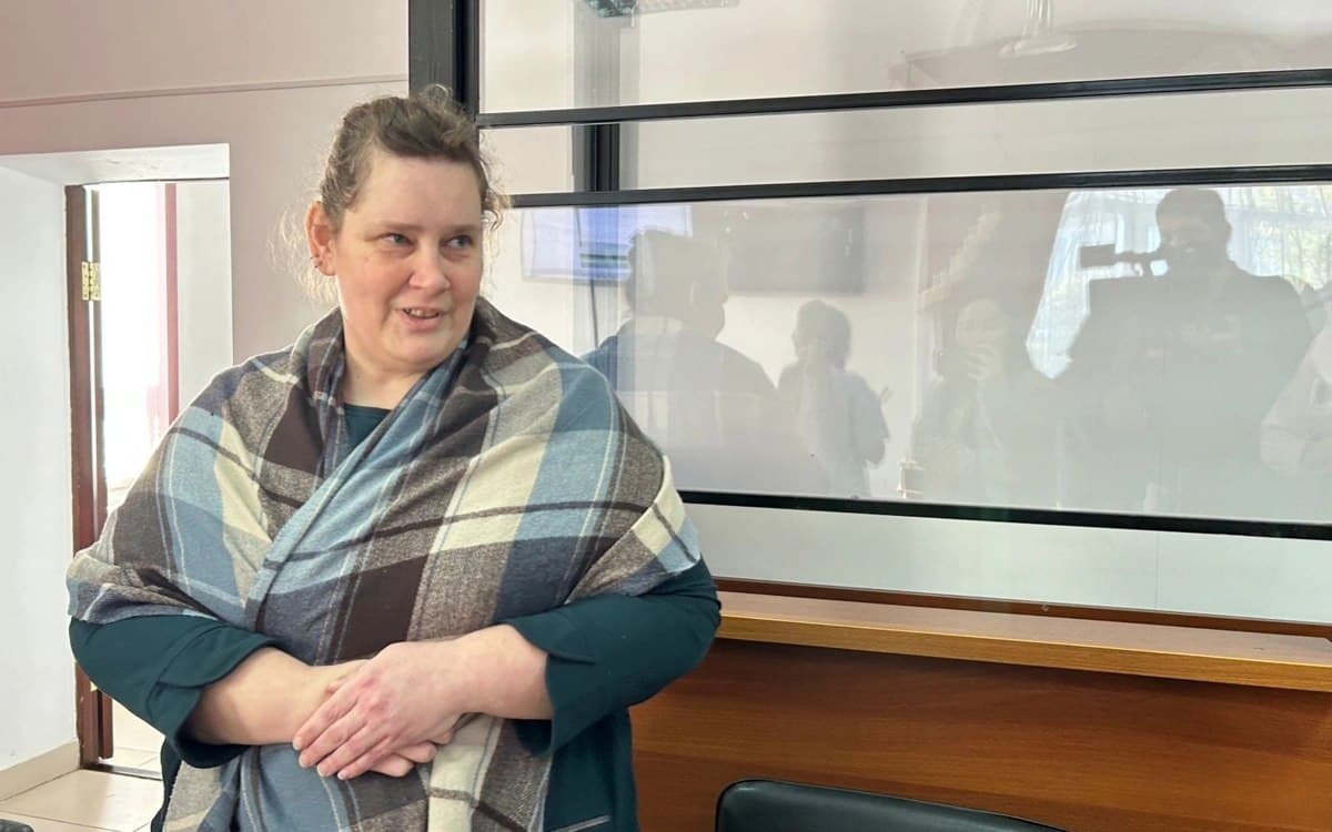 Күйеуін өлтірген әйел сот залынан босатылды: «Мен тек баламды қорғадым»