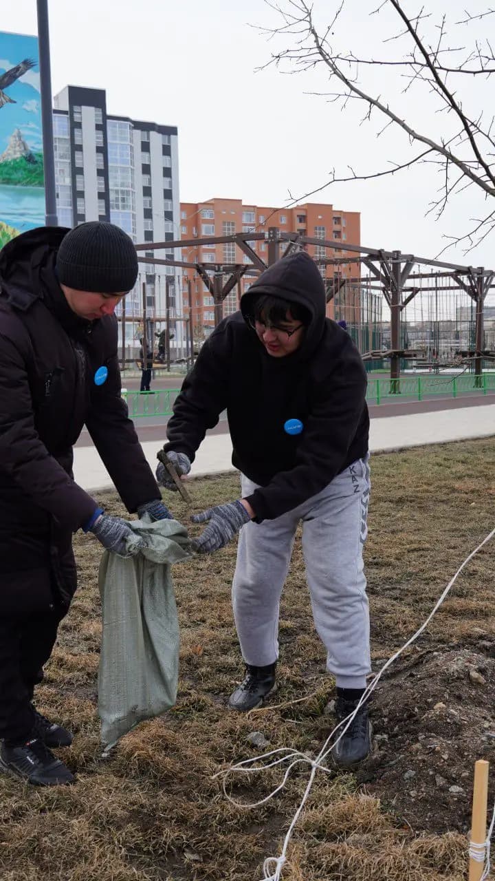 Тазару күні: жители Кокшетау привели город в порядок после массовых гуляний