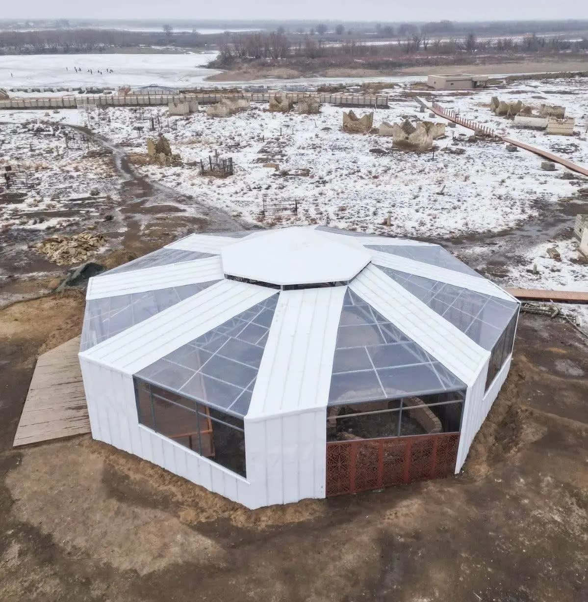 Қазақ хандығының көне астанасы Сарайшықтың тұрғындары референдумда белсенділік танытуда