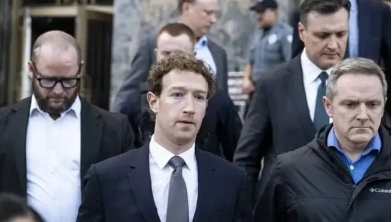 Балаларды желіге тәуелді қылған YouTube пен Meta сотта жеңілді: енді миллиардтаған айыппұл төлеуі мүмкін