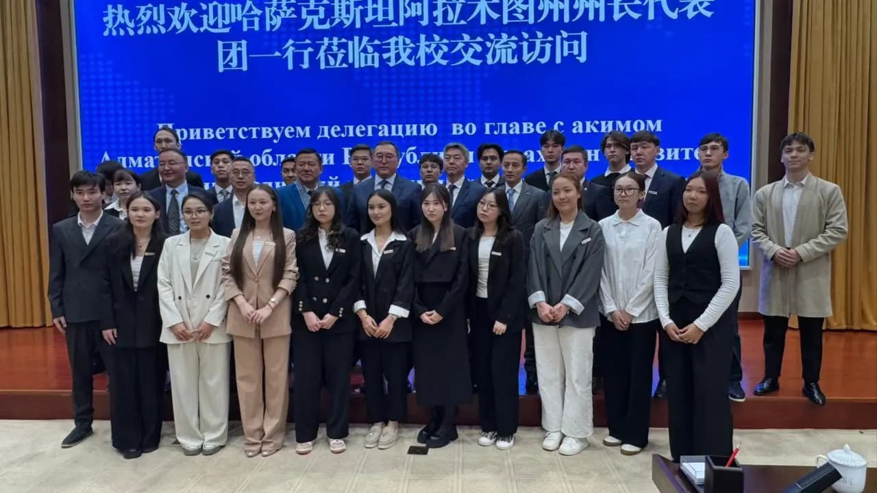 Марат Султангазиев встретился со студентами Алматинской области, обучающимися в Китае