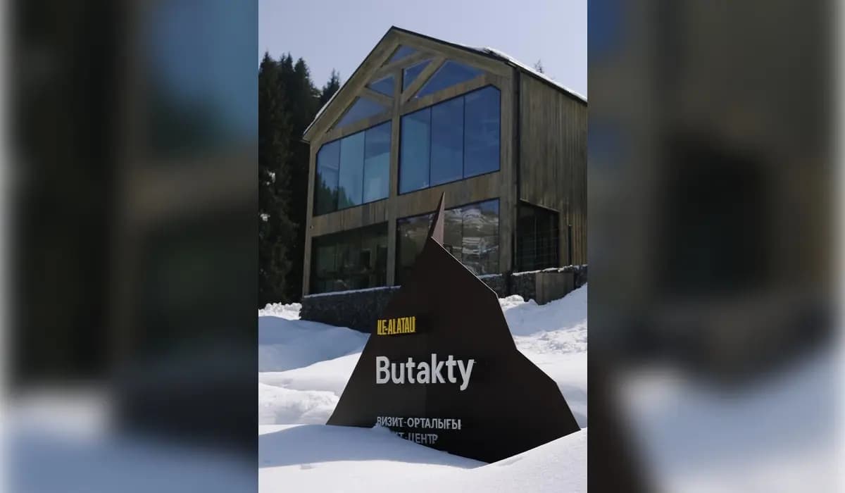 Алматы тауларындағы экоакция: қоқыс жинап, кофе ал