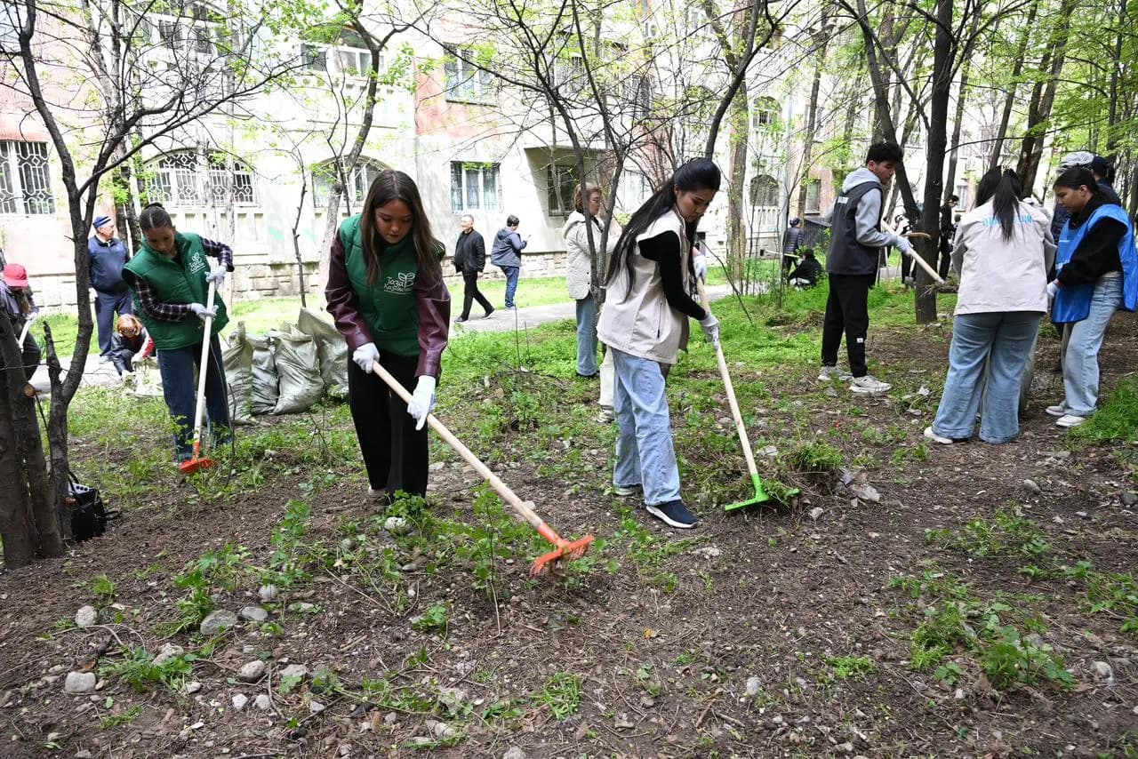 Более 36 тыс. алматинцев приняли участие в экологической акции «Мөлдір бұлақ»