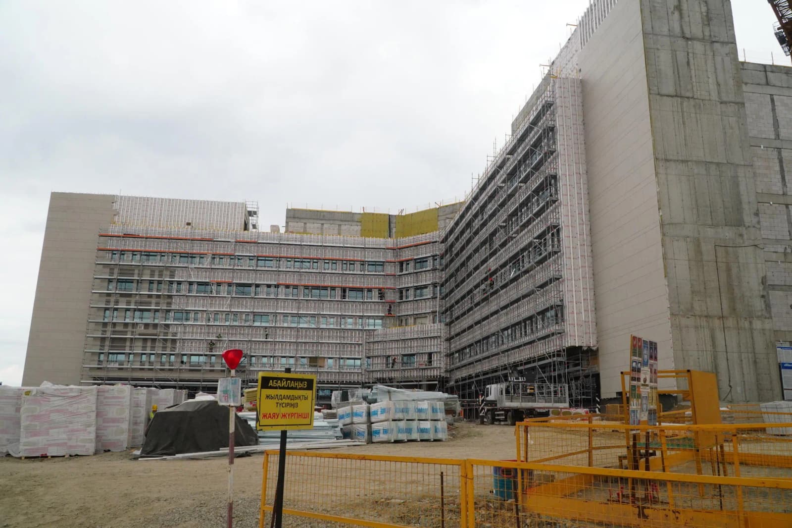 В Кокшетау возводят многопрофильную областную больницу на 630 коек
