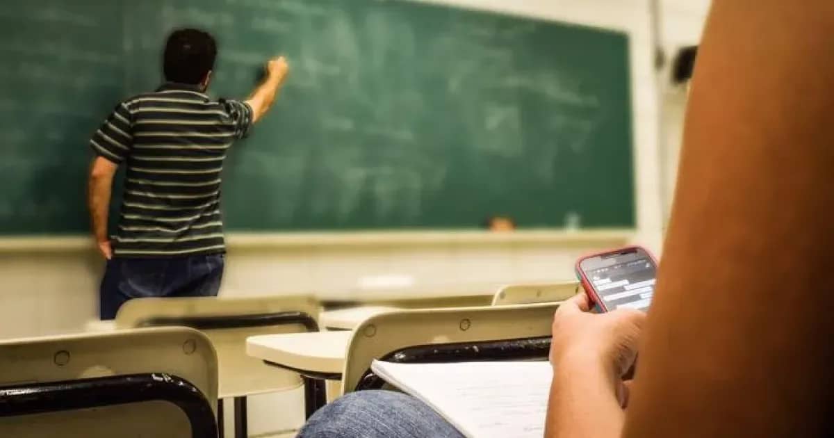 Kazakhstan to relieve teachers of extra work: new bill passed