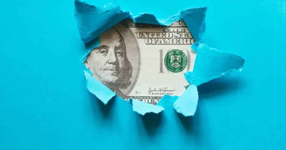 Tenge strengthening reduces Kazakhstani interest in dollar