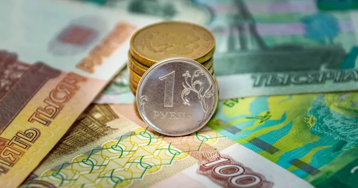 Kazakhstanis massively buy ruble: demand for dollar decreased