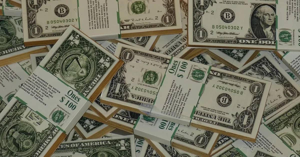 Tenge strengthens: dollar weakens for third consecutive day