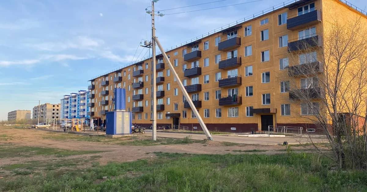 Derzhavinsk: New Building for Vulnerable Residents Riddled with Holes and Mold