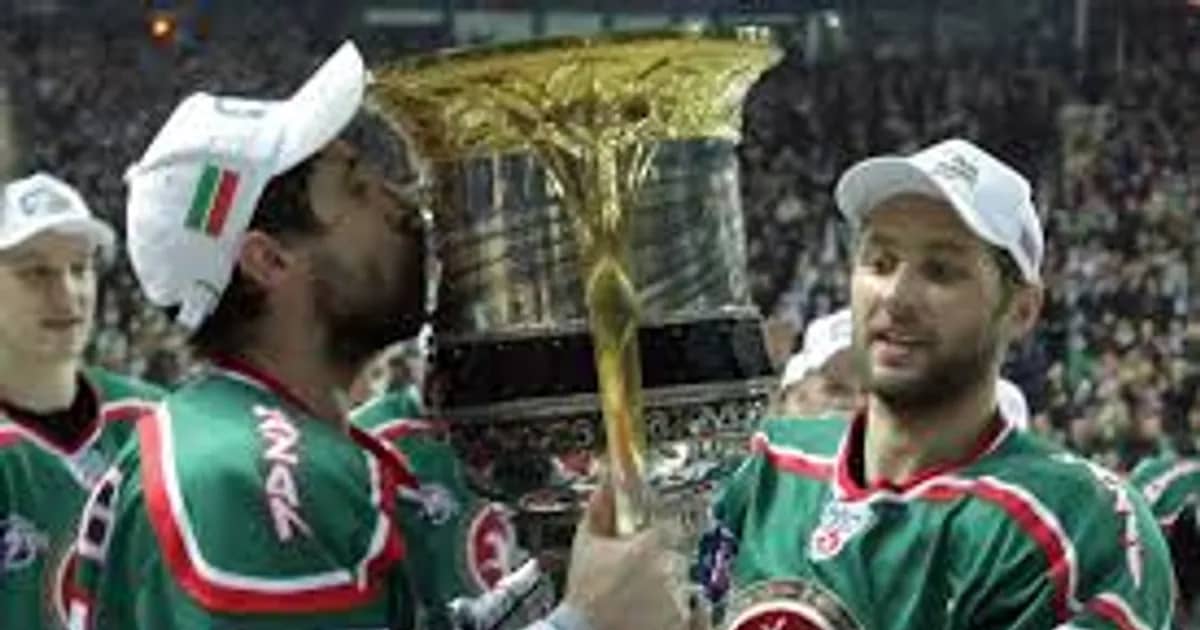 KHL Final: Lokomotiv and Ak Bars Set for Historic Rematch