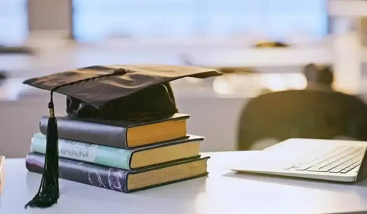 Қазақстанда білім гранты конкурсына қатысу үшін өтініштер қабылдау басталды