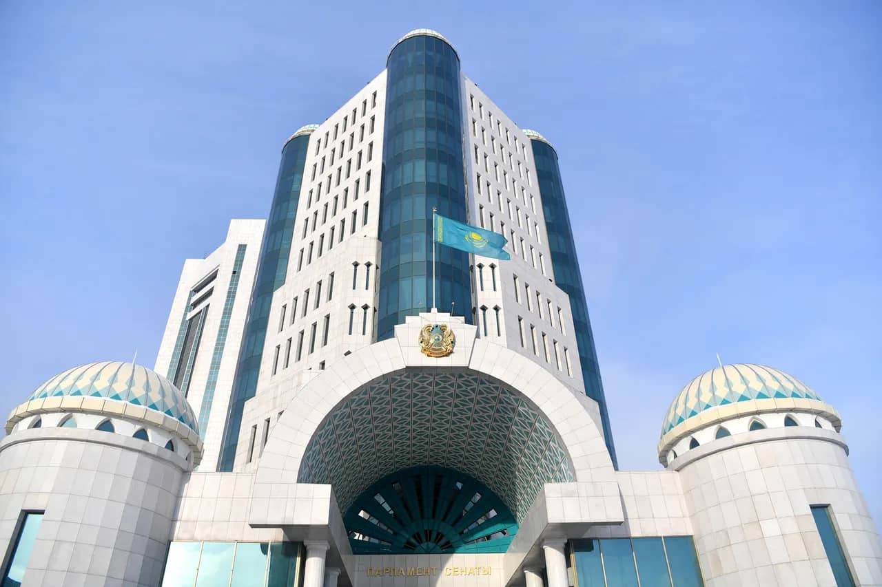 Сталкеры не подпадут под амнистию – Сенат принял закон в двух чтениях