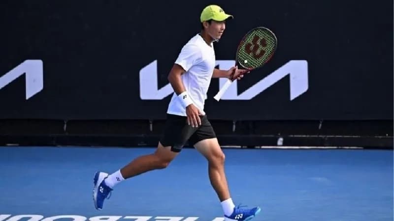 Zangar Nurlanuly Kicks Off Junior Roland Garros with a Victory