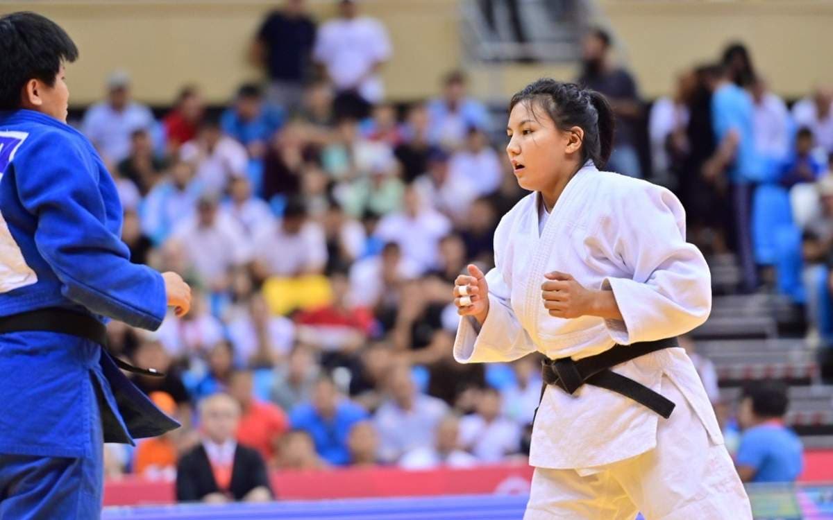 Дзюдо: Аруна Жангелдина Азия чемпионатының жартылай финалына шықты