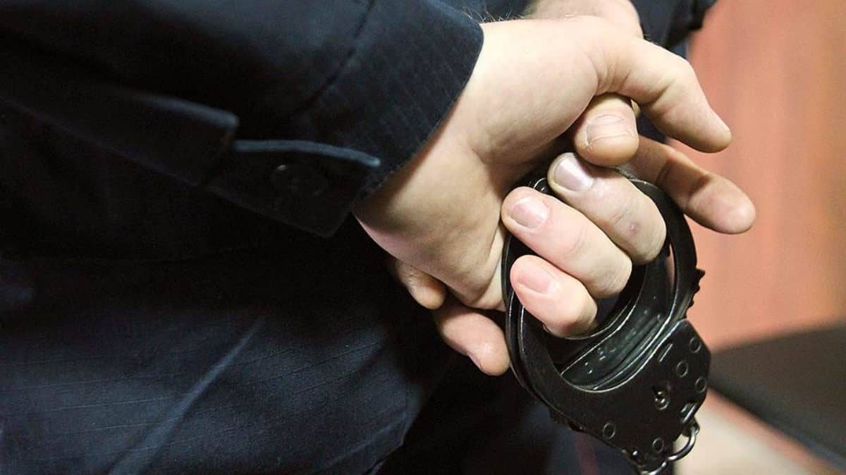 Павлодарда студент мұғалімге пышақ сұққан