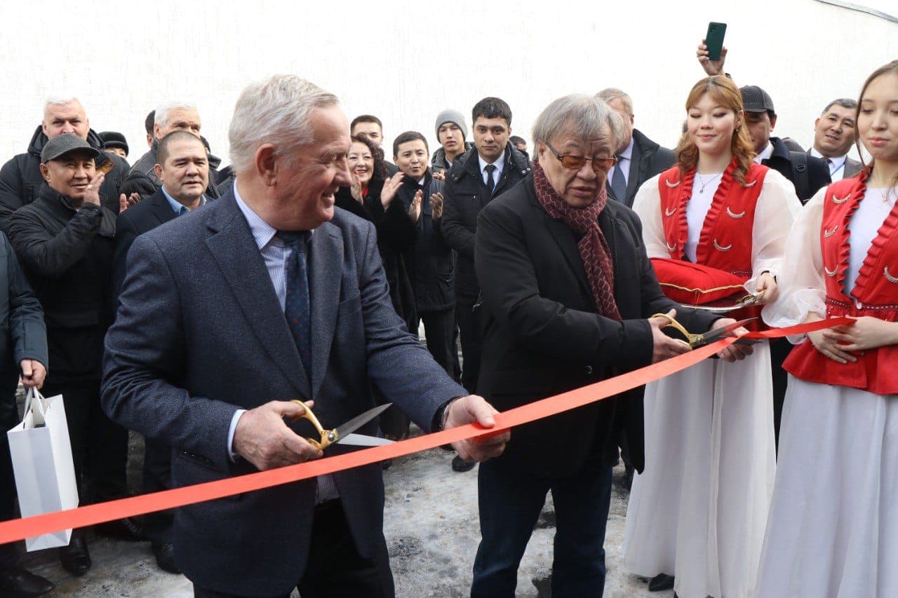 Алматыда күніне 700 адам жаттыға алатын күрес залы ашылды