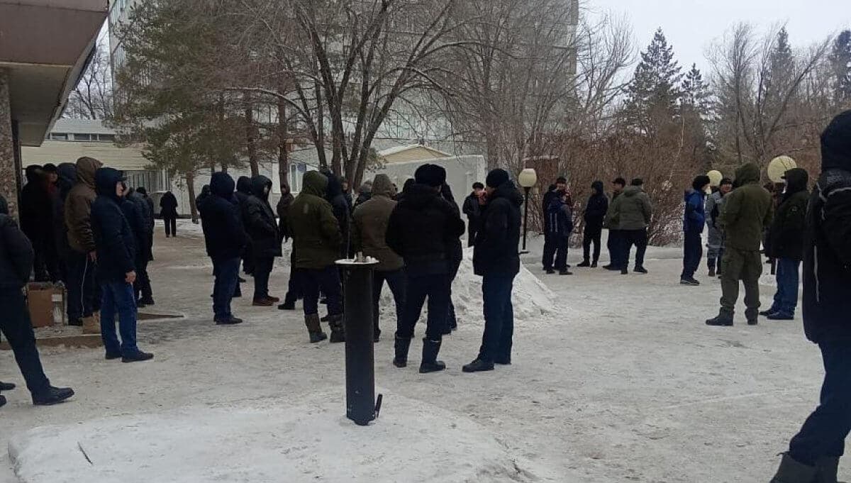 Сәтбаевтағы сергелдең: бірнеше күн ереуілдеткен «Қазақмыс» кеншілері келісімге келді