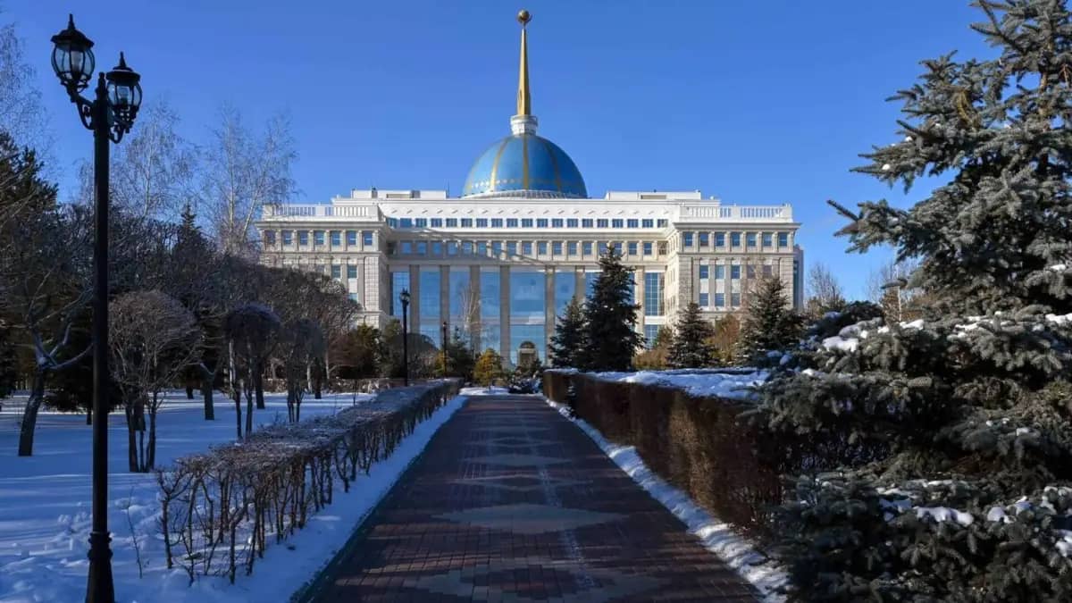 Тоқаев Президенттік арнаулы әдеби сыйлықты беру туралы Жарлыққа қол қойды