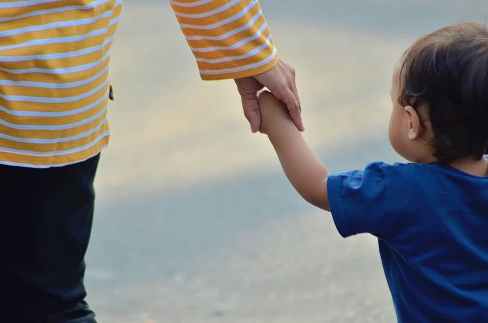 Он екі донордан қан құйылған әйелде АИТВ анықталды