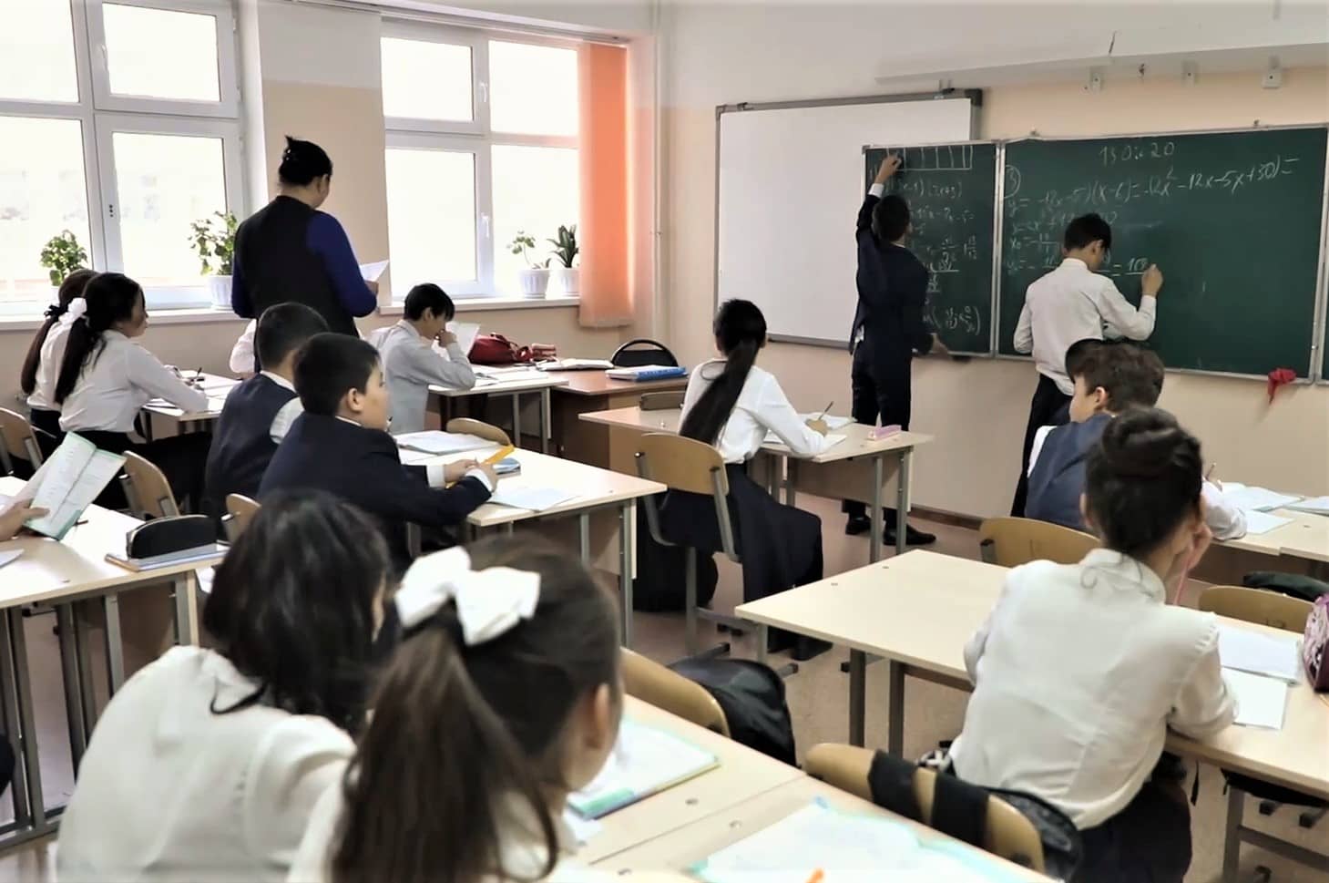 Мұғалімді заңсыз жұмысқа тарту ісі: Кім қандай жаза алды?