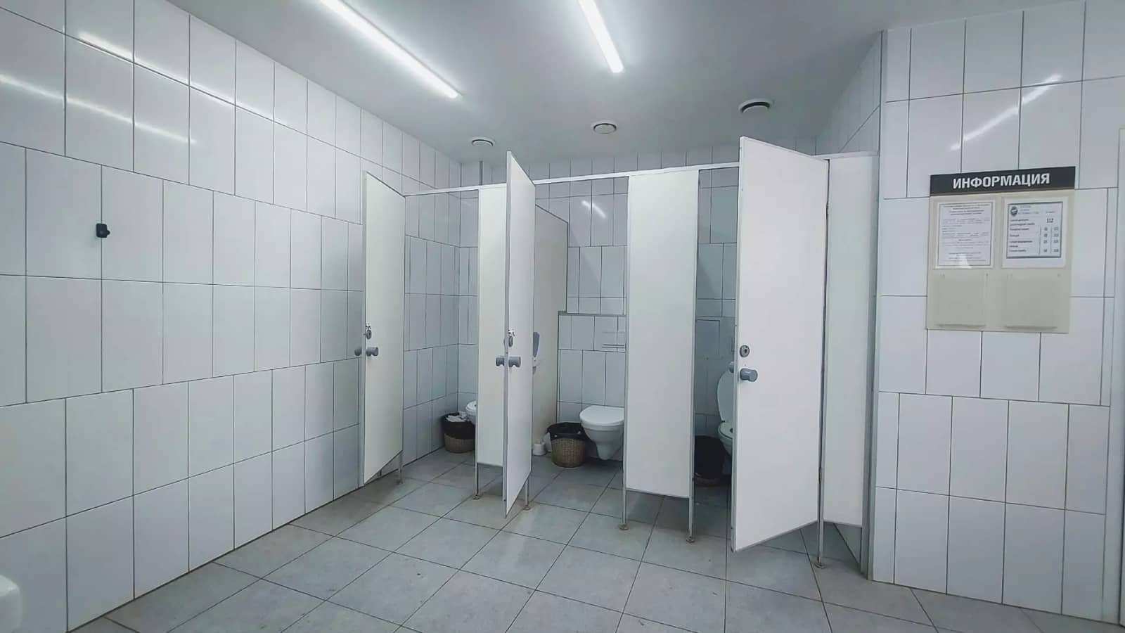 «Бір-біріне әуретті жерлерін көрсетпек болған»: Талдықорғандық оқушылардың әрекеті елді шошытты (ВИДЕО)