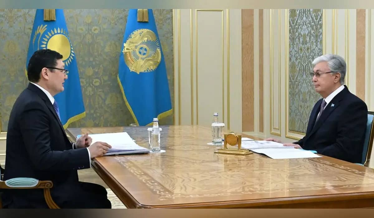 24 инвестициялық жоба мен 8 мың жұмыс орны: Берік Уәли әкім ретінде Тоқаевқа есеп берді