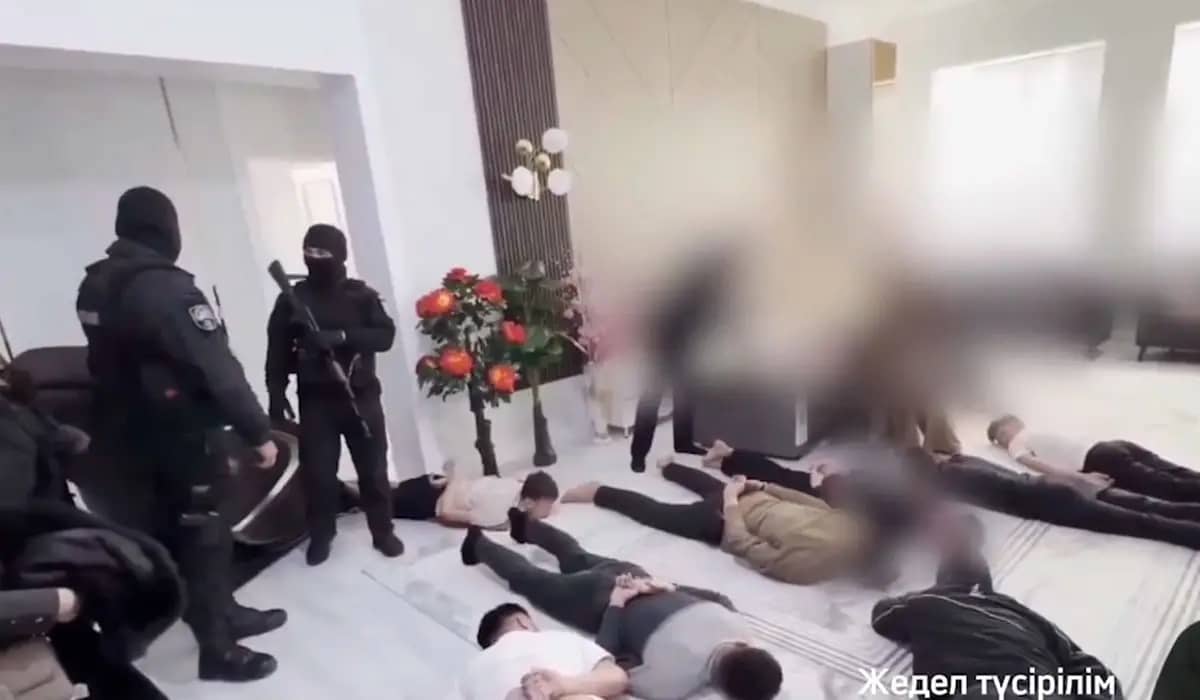 12 келі алтын: Шымкентте Назираның сарайынан бума-бума ақша мен бағалы әшекейлер тәркіленді (ВИДЕО)