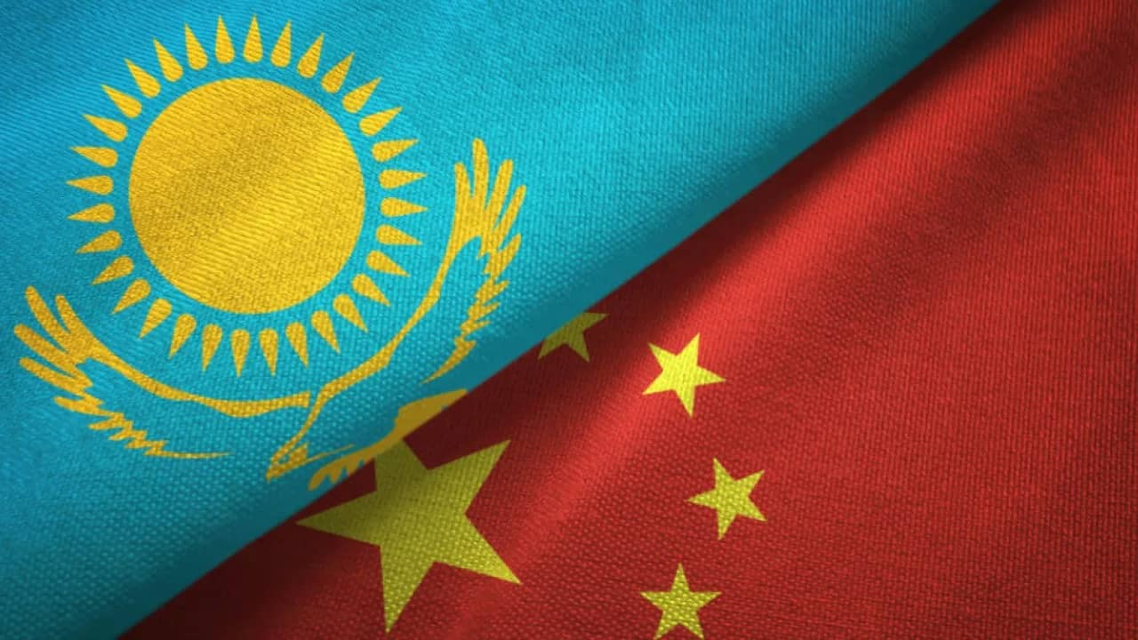 Қытайдан шыққан қазақ жастары ChatGPT-дің балама бағдарламасын жасап шығарды