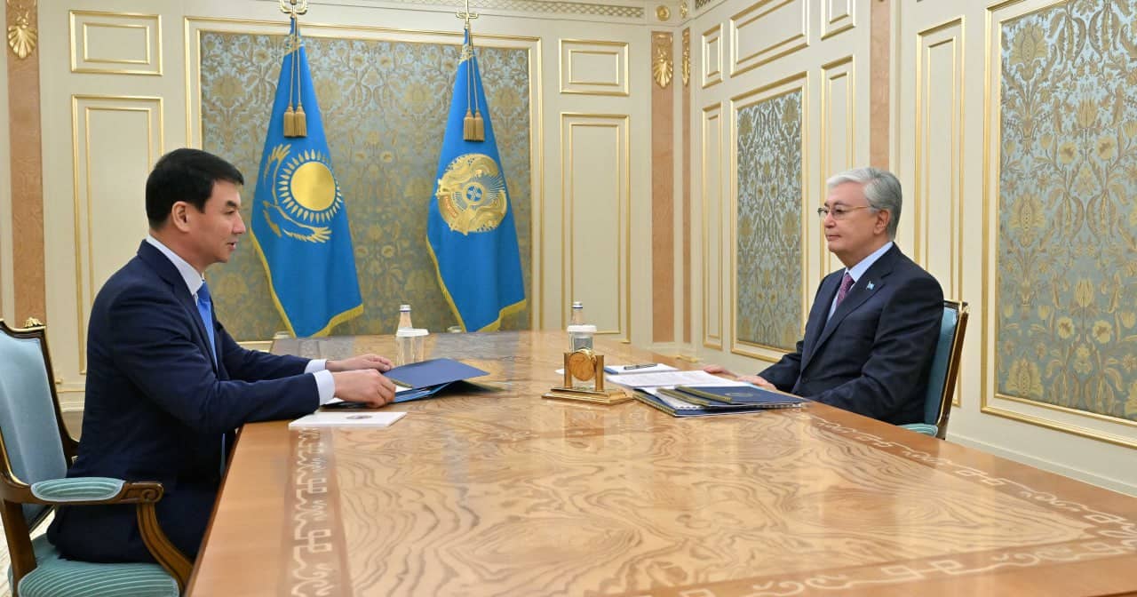 Президент Алматы әкімі Дархан Сатыбалдымен кездесті