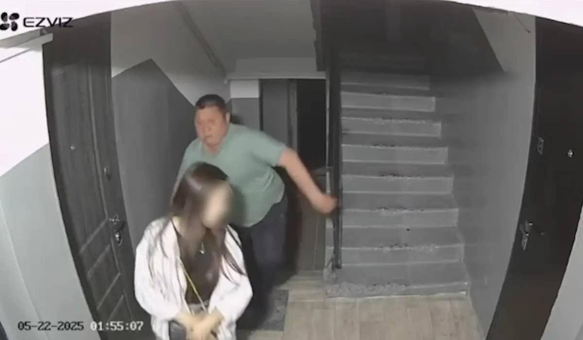 Сәтбаев қаласында әйелге шабуыл жасаған күдікті ұсталды (ВИДЕО)