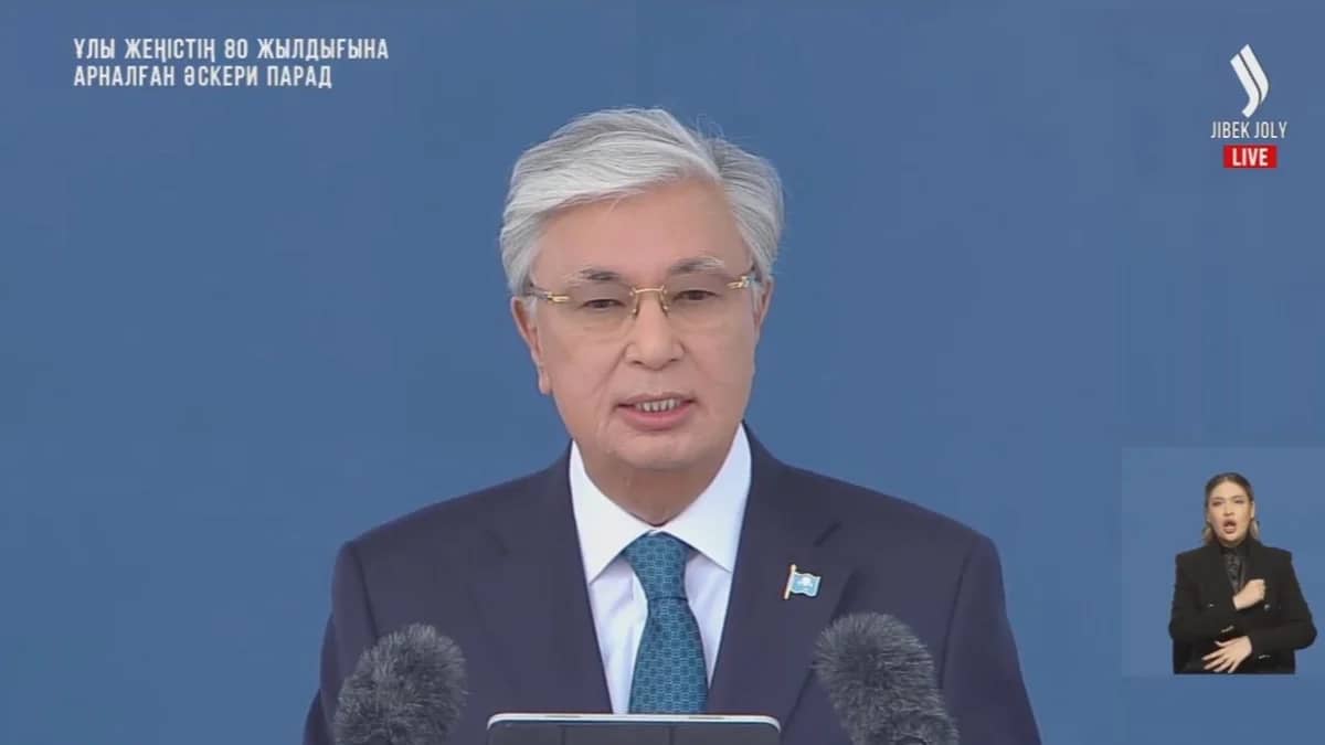 Президент Қазақстан халқын Ұлы Жеңістің 80 жылдығымен құттықтады