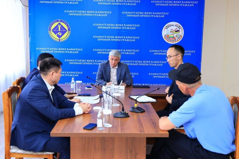 Осакаровкада 18 пәтерлі екі тұрғын үйдің құрылысы аяқталуға жақын - Қарағанды облысының әкімі ауданындағы мәселелерді талқылады