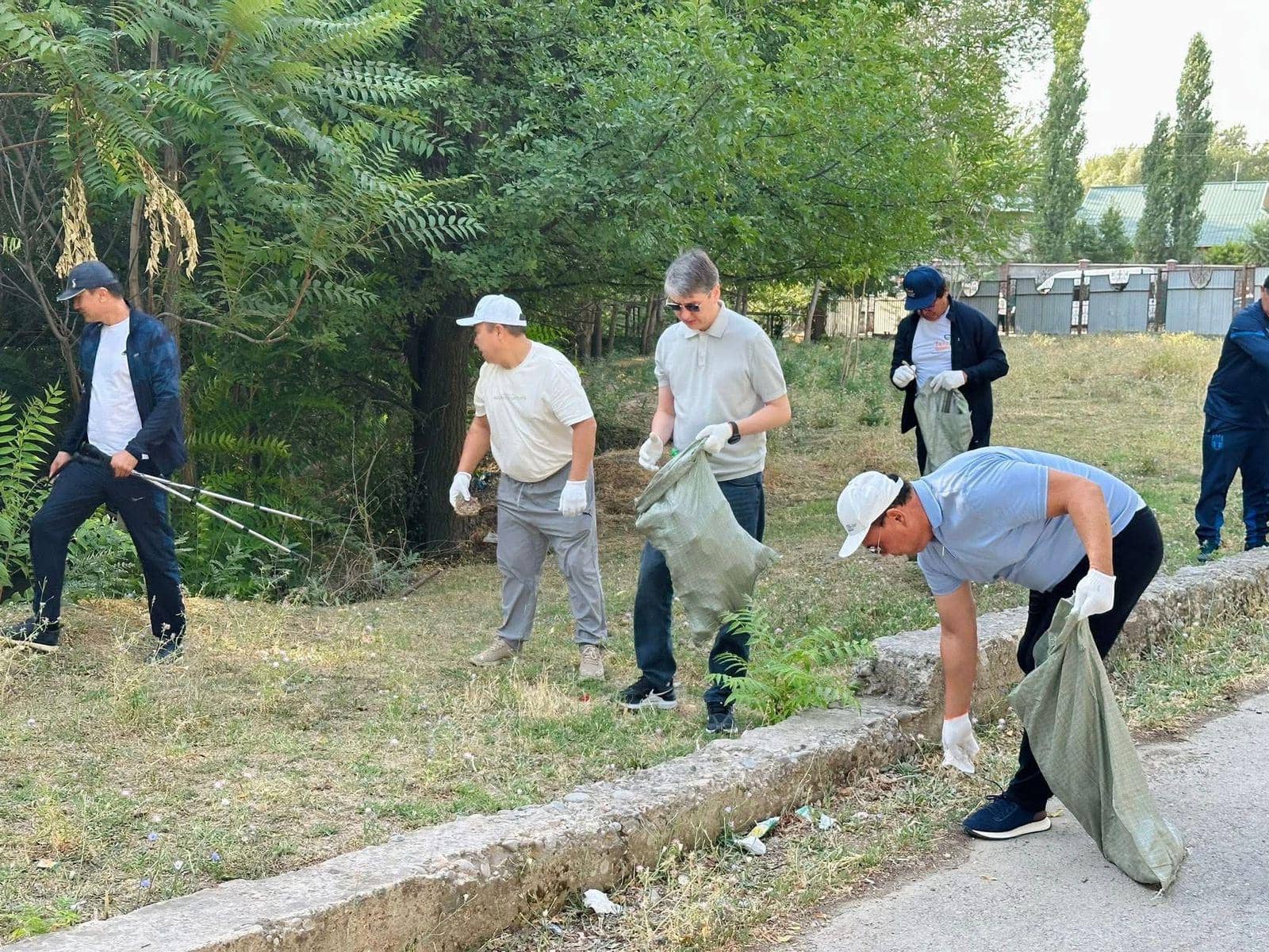 Сайрамда жалпыхалықтық сенбілік өтті