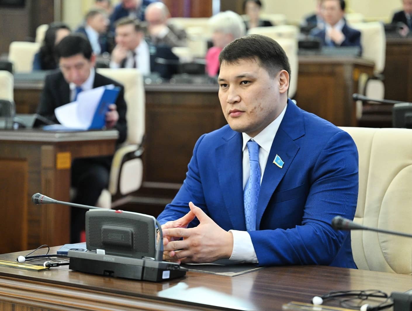 «Жұбайын да, отбасын да танымаймын»: Берденов өзін атқан Жиембайдың соттағы сөзін жоққа шығарды