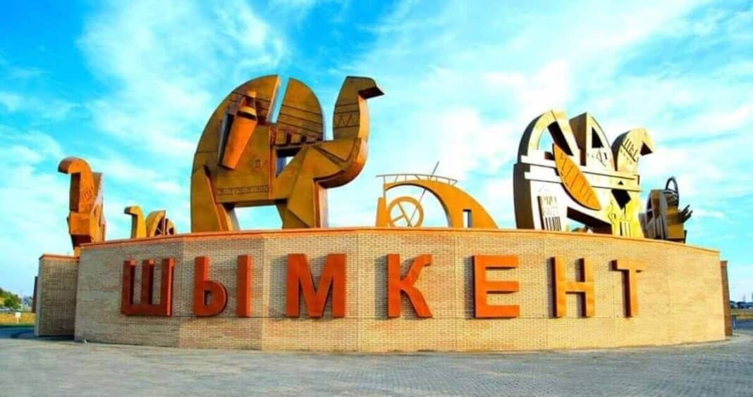 Пәтер, көлік алған: Балаларға бөлінген 450 млн-ды жымқырған мектеп есепшісі сотталды