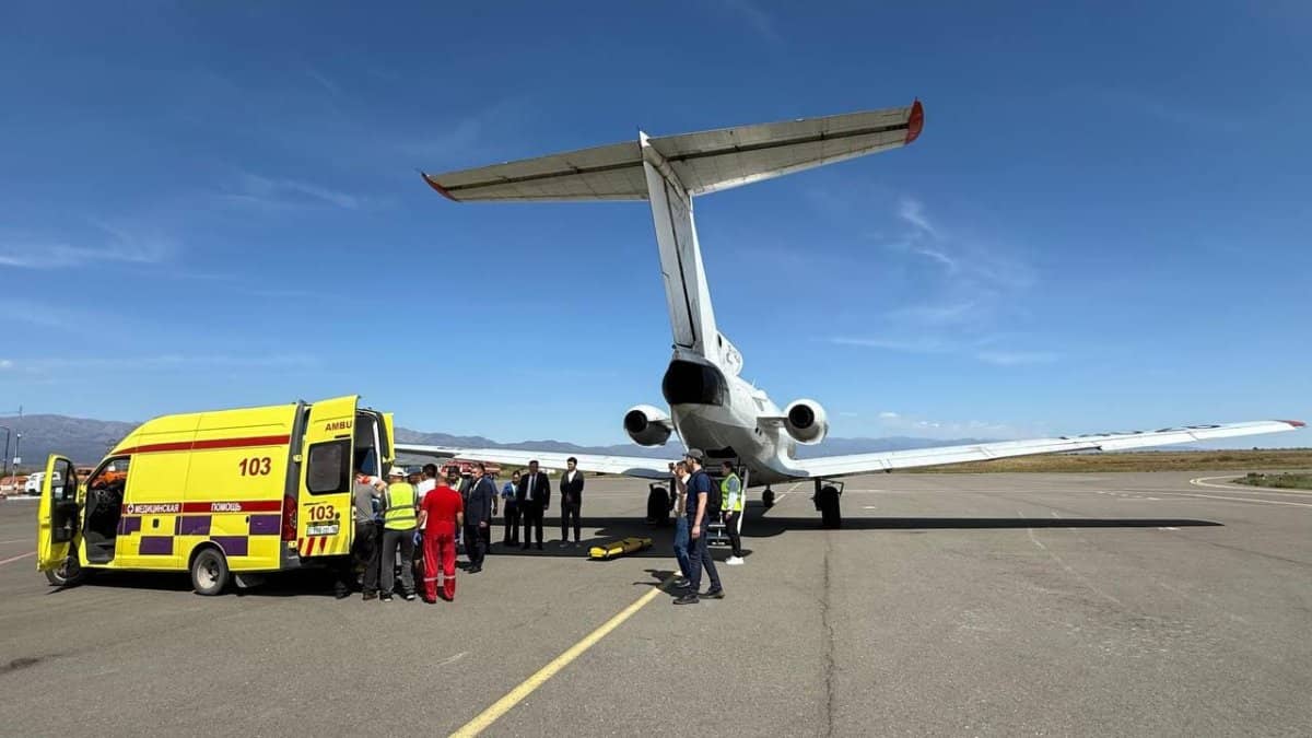 Үржардағы жол апатынан зардап шеккен екі баланы Астанаға алып кетті