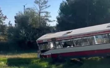 Астанада автобус апатқа ұшырап, 14 адам ауруханаға жеткізілді